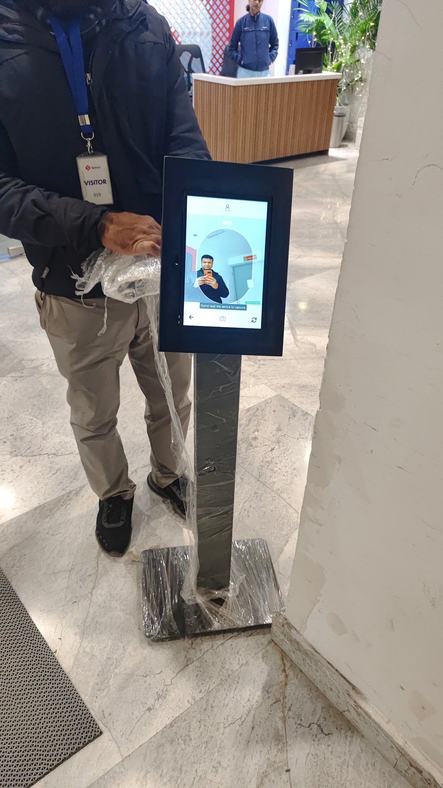 Tablet Stand Ampletrails