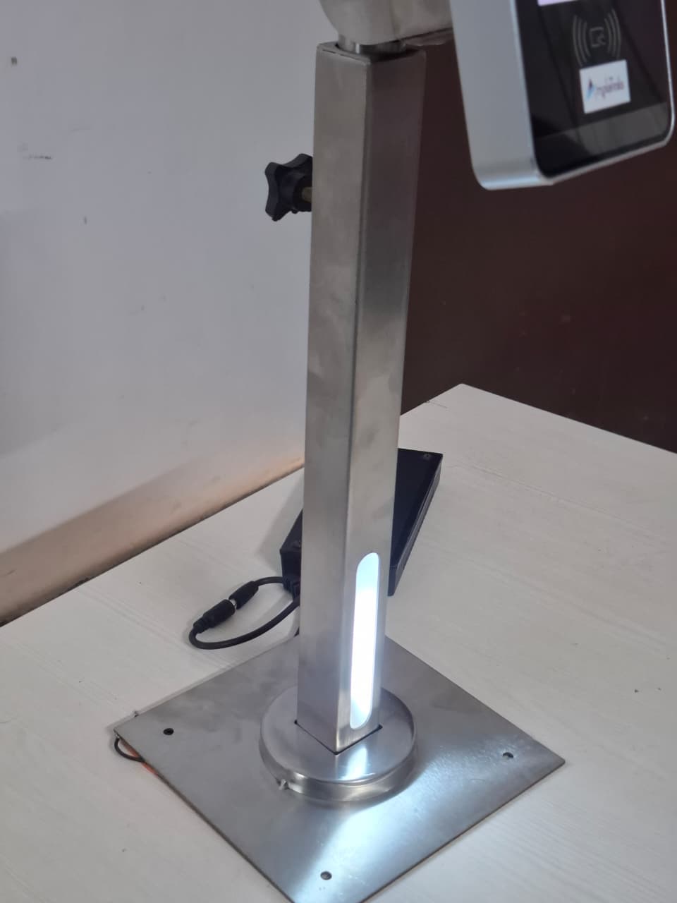Table Stand For Attandence Machin 17/1.5 Inch