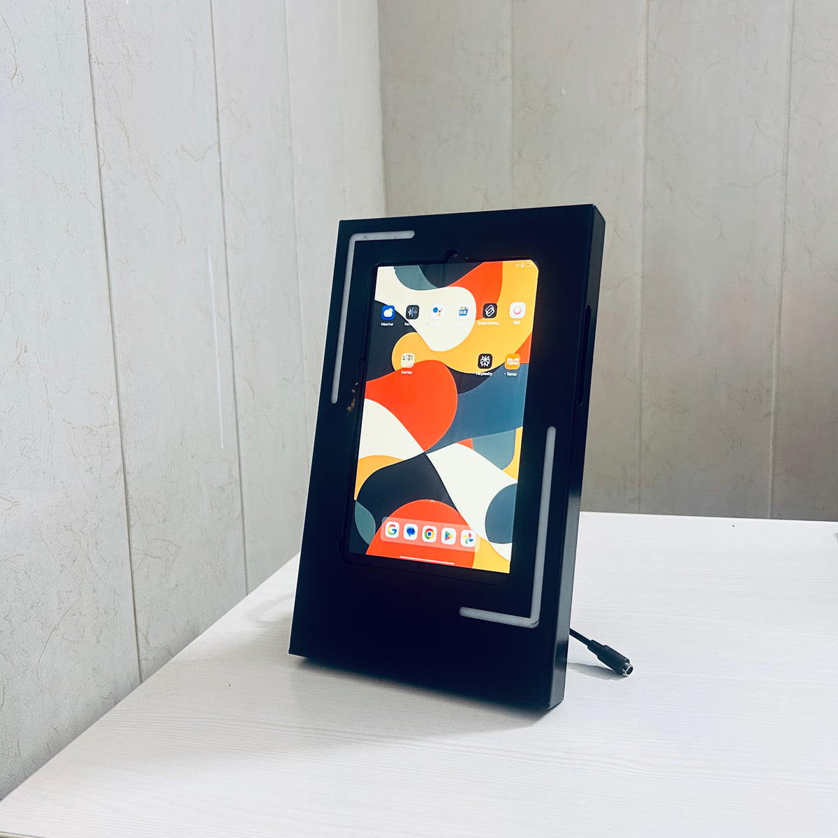 Tablet Stand Ampletrails