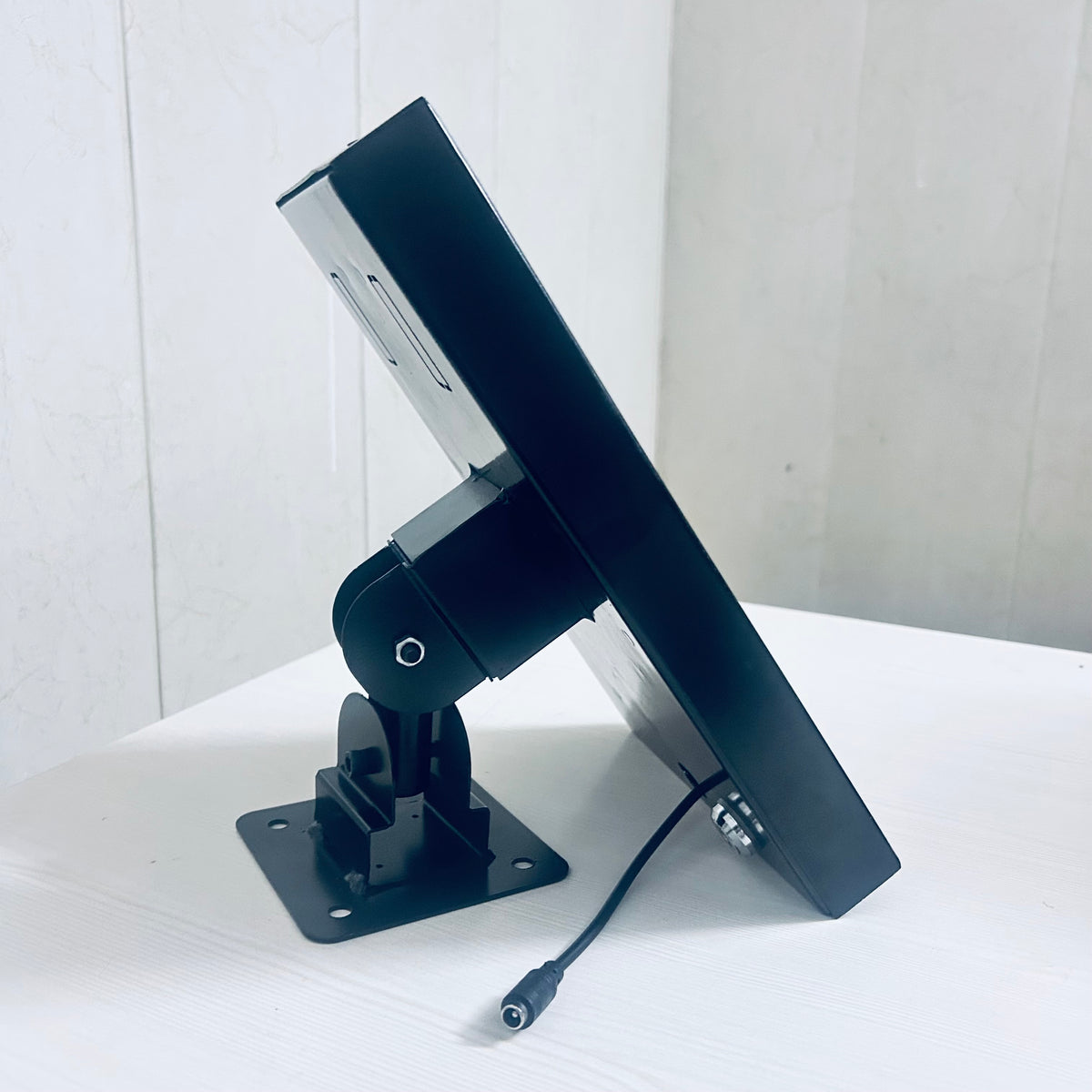 Tablet Stand Ampletrails
